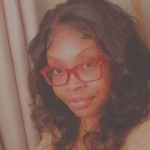 Meet your Posher, Lela